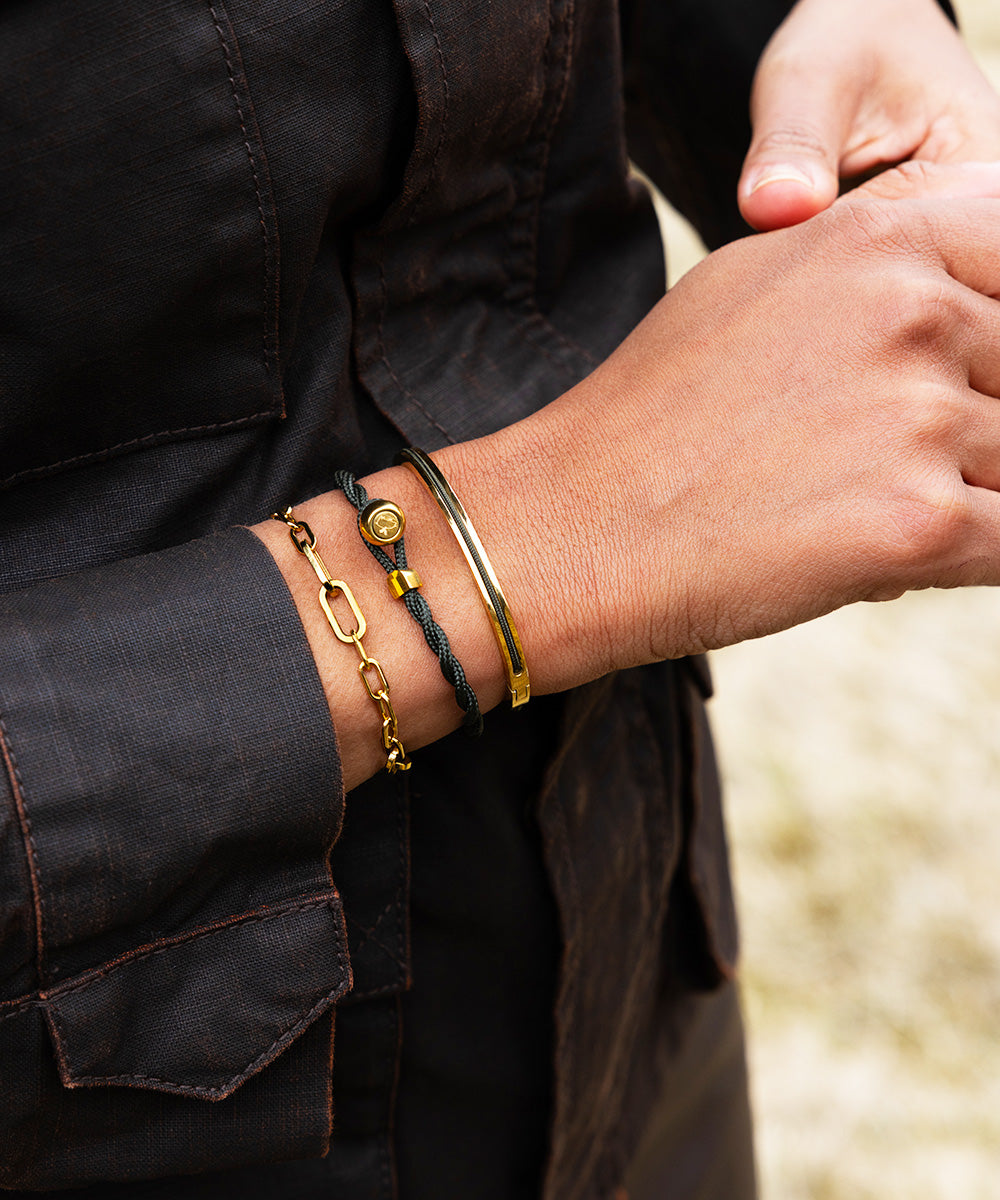Julie | Gold
