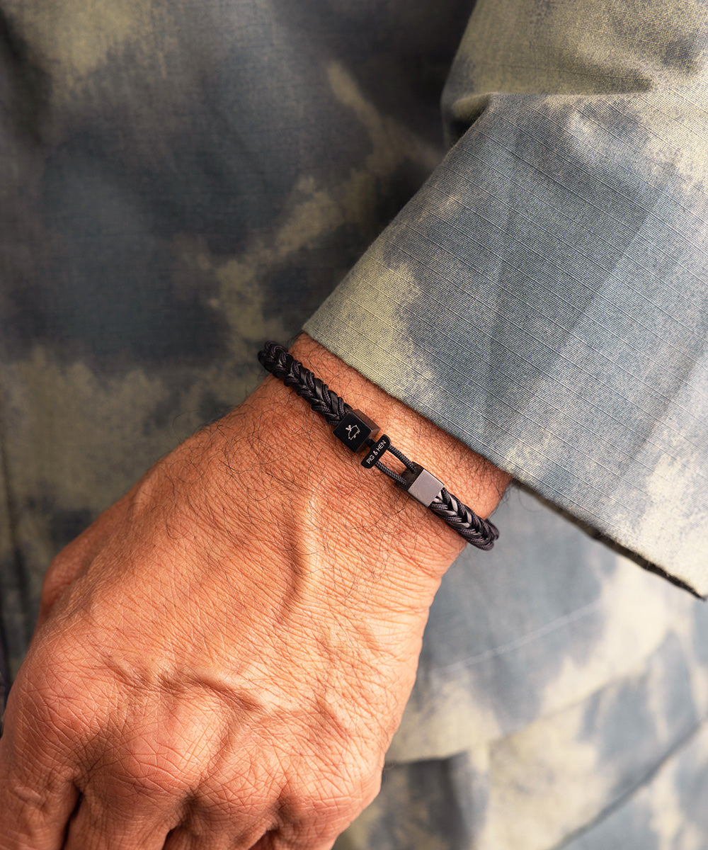 Ancient ブラックメタル　BLACKL Black Onyx Rectangular Sterling Silver Pendant - The Fossil Cartel